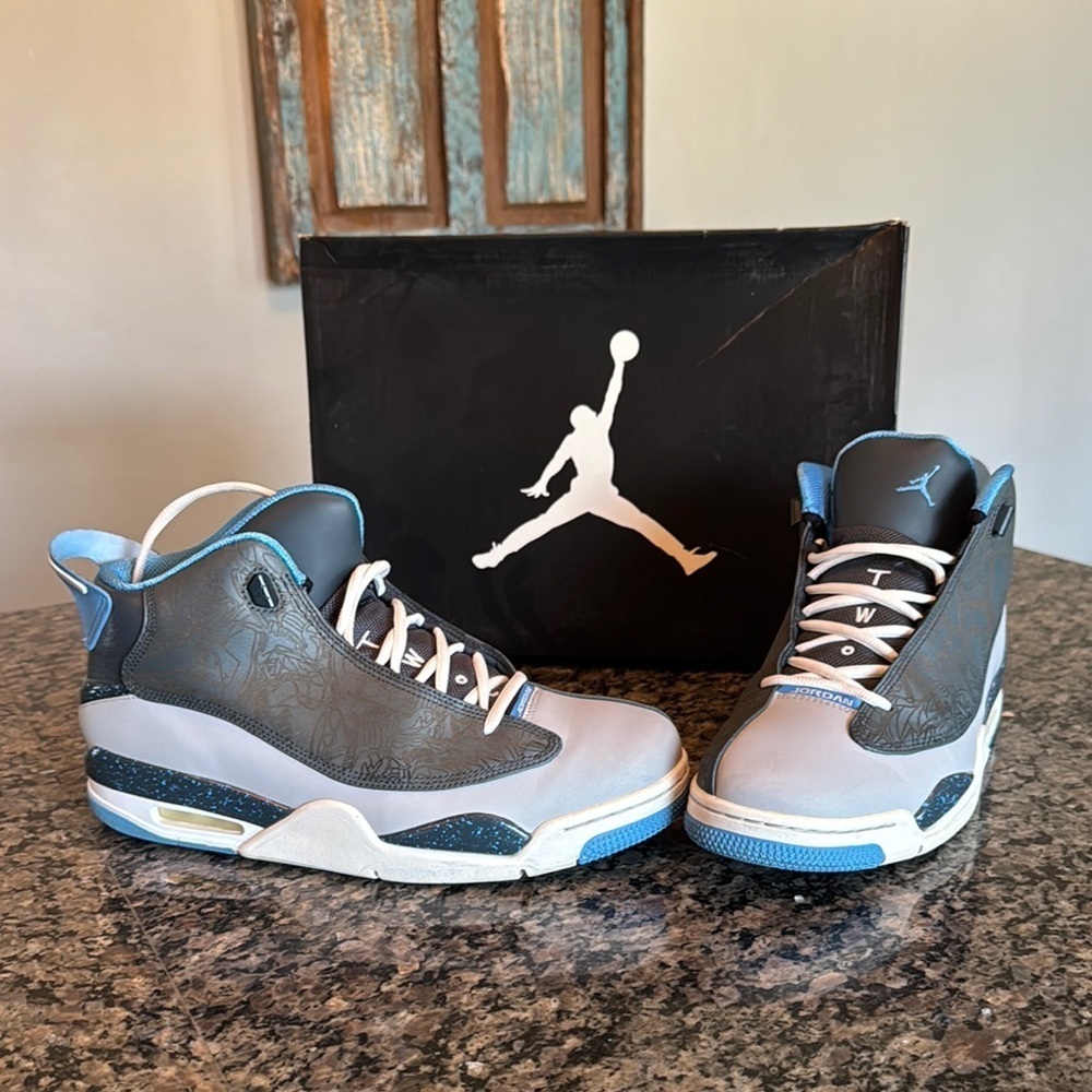Air Jordan 2 retro Gray and Blue Sneakers EUC 10.5